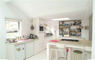 成都裝飾公司純白配多彩，打造美麗的田園混搭風裝飾工程設計